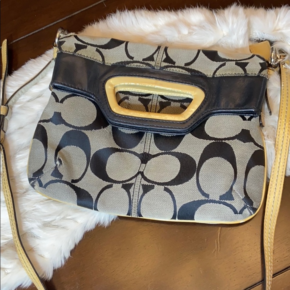 Coach Purse Vintage. Authentic Good Used Condition